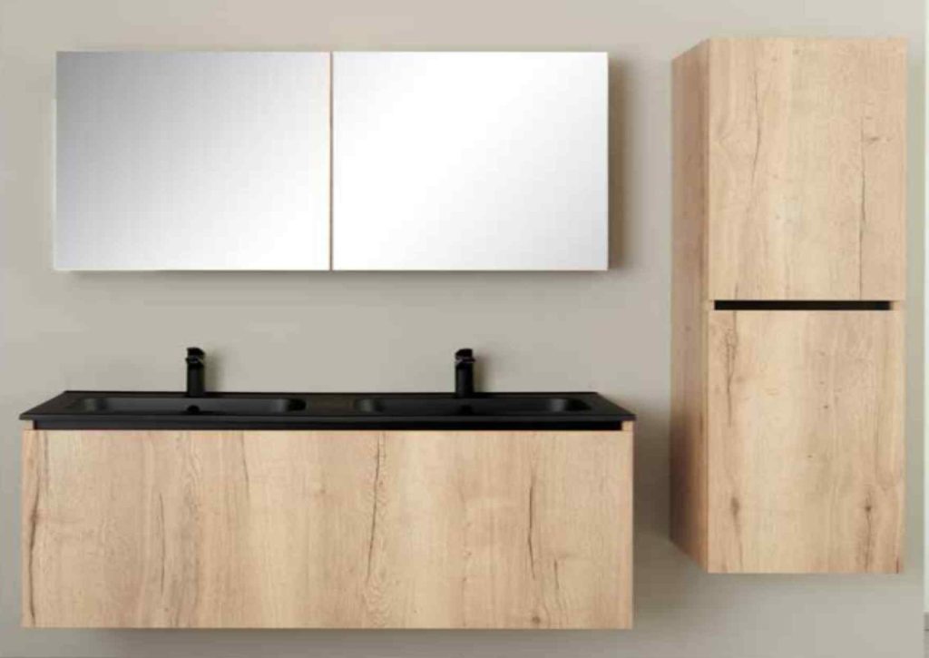 Meuble salle de bain en bois avec plan noir